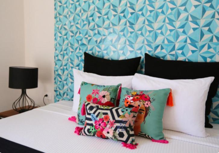 Casa Chukum Ξενοδοχείο Bacalar Εξωτερικό φωτογραφία A bed with cushions